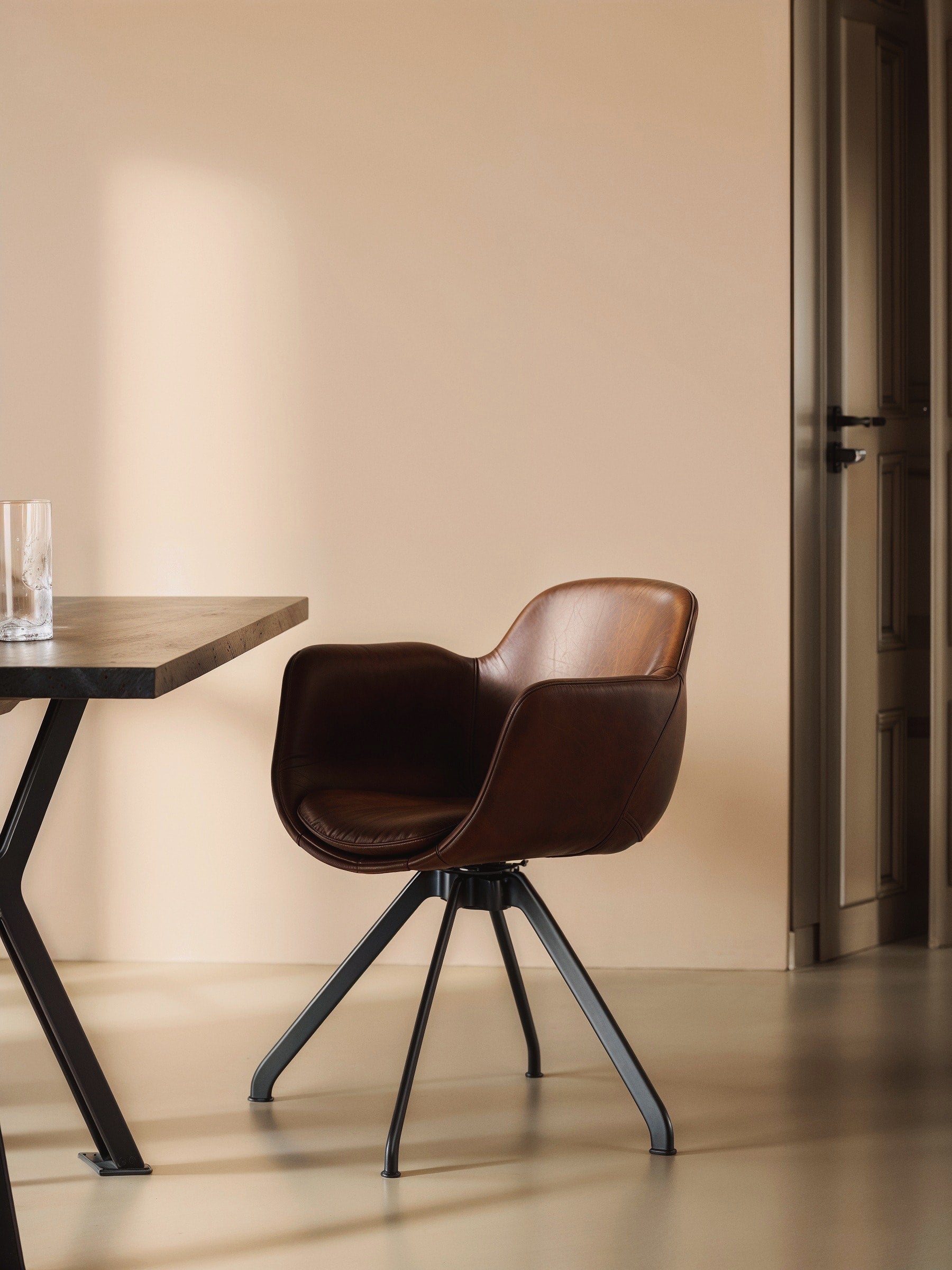 Swivel Comfort Armchair